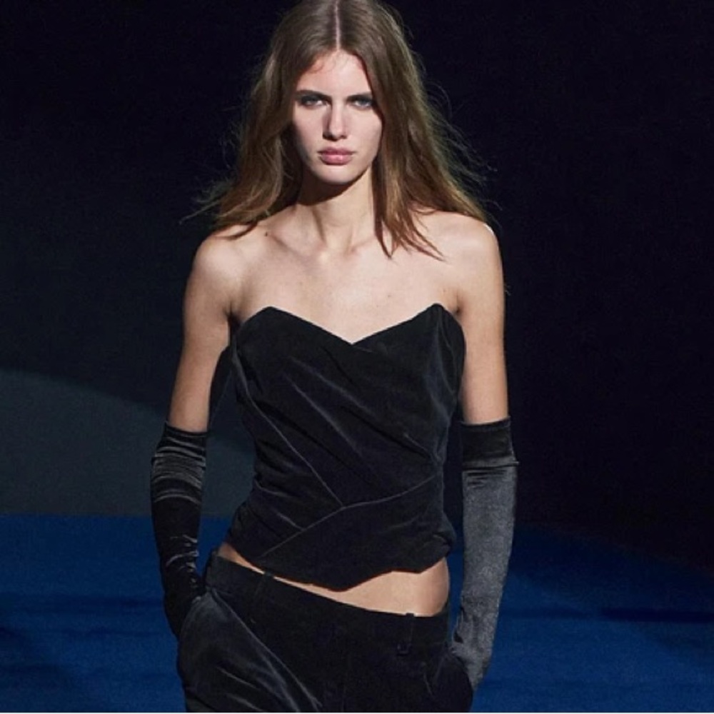 STRAPLESS VELVET TOP ZW COLLECTION